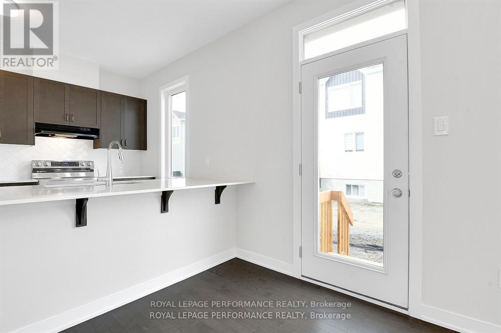254 Falsetto Street, Ottawa, Ontario  K1W 0S4 - Photo 10 - X13509962