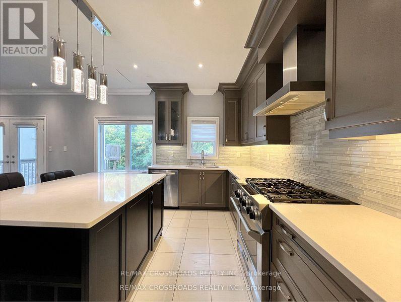 45 Plowman Lane, Richmond Hill, Ontario  L4S 0G4 - Photo 11 - N13509954