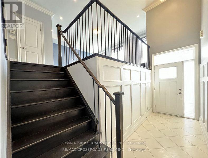 45 Plowman Lane, Richmond Hill, Ontario  L4S 0G4 - Photo 2 - N13509954