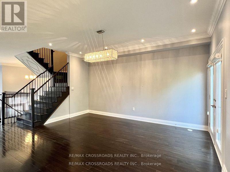 45 Plowman Lane, Richmond Hill, Ontario  L4S 0G4 - Photo 6 - N13509954