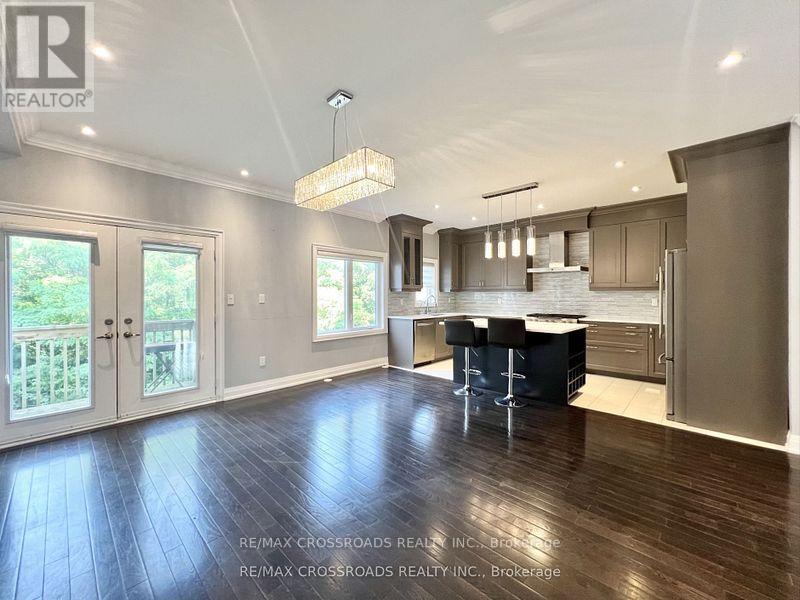 45 Plowman Lane, Richmond Hill, Ontario  L4S 0G4 - Photo 7 - N13509954