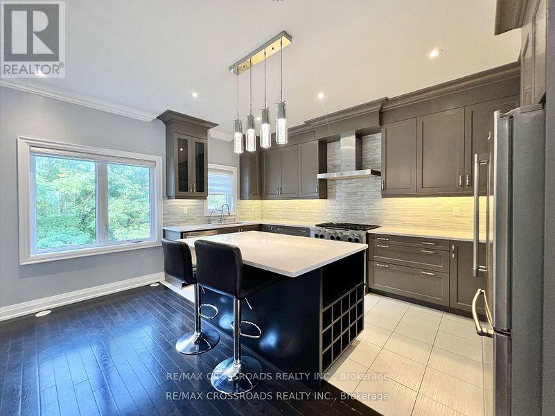 45 Plowman Lane, Richmond Hill, Ontario  L4S 0G4 - Photo 8 - N13509954