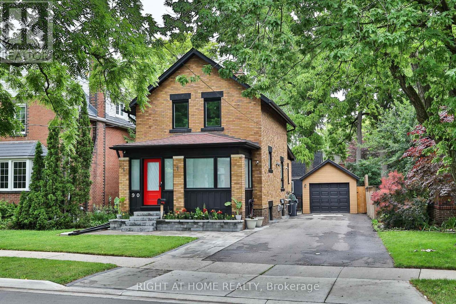 90 Mill Street South Street S, Brampton, Ontario  L6Y 1T2 - Photo 2 - W13509952