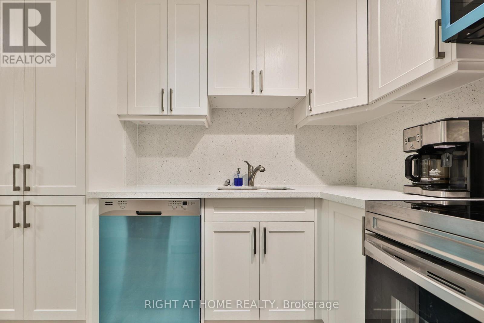 90 Mill Street South Street S, Brampton, Ontario  L6Y 1T2 - Photo 20 - W13509952