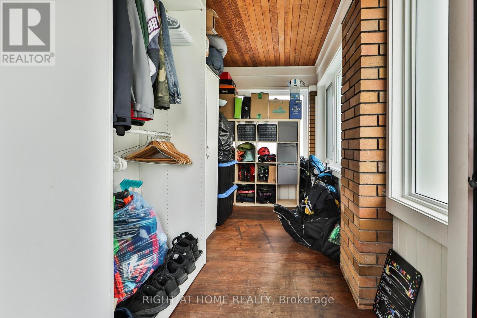 90 Mill Street South Street S, Brampton, Ontario  L6Y 1T2 - Photo 4 - W13509952
