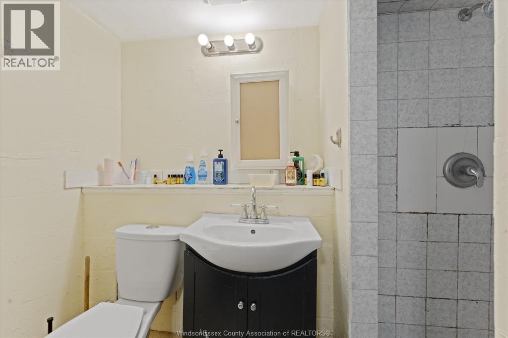3060 Sandwich, Windsor, Ontario  N9C 1A4 - Photo 33 - 26013889
