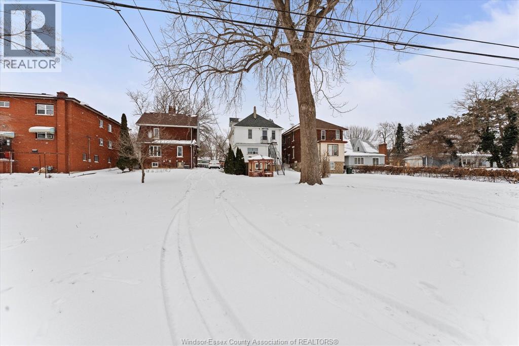 3060 Sandwich, Windsor, Ontario  N9C 1A4 - Photo 35 - 26013889