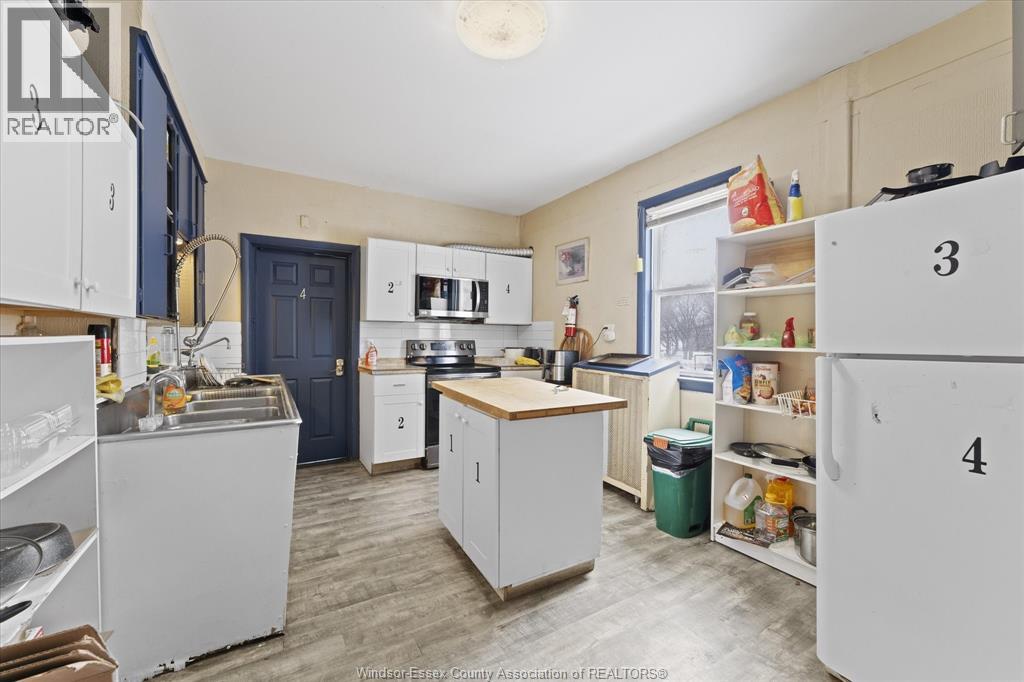 3060 Sandwich, Windsor, Ontario  N9C 1A4 - Photo 4 - 26013889