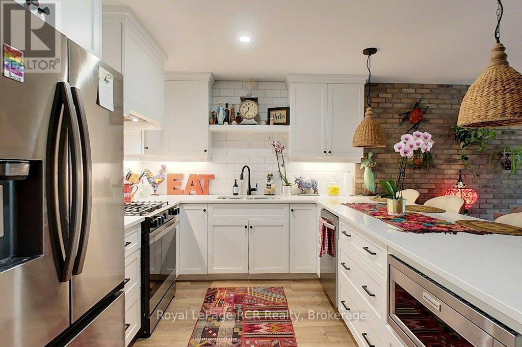 815 18th Street, Hanover, Ontario  N4N 0C5 - Photo 8 - X13510034