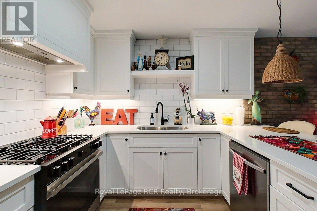 815 18th Street, Hanover, Ontario  N4N 0C5 - Photo 9 - X13510034