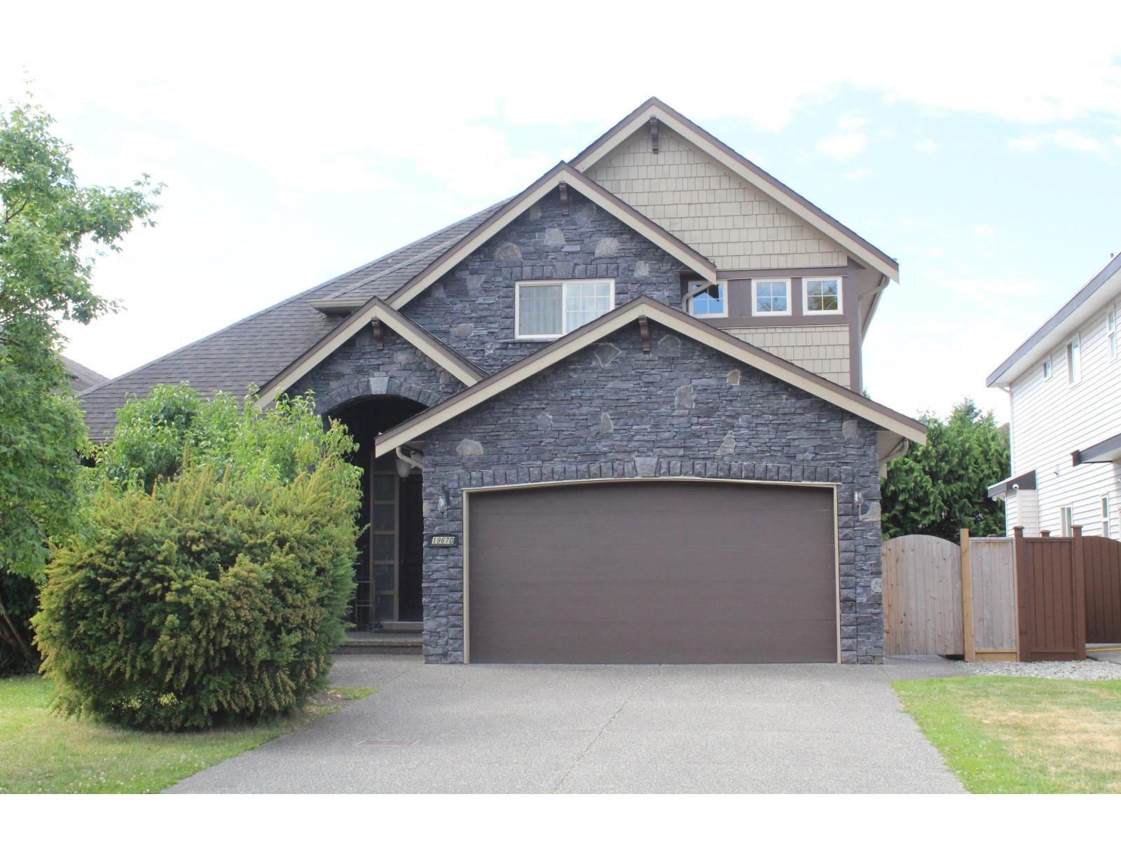 Upper Two Level 19670 71A AVENUE, langley, British Columbia