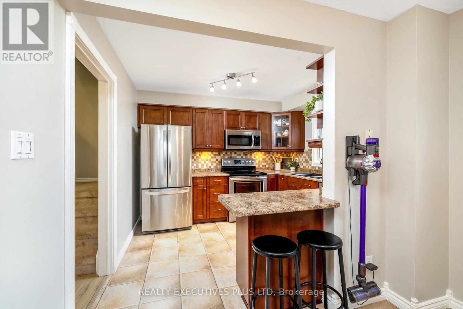 33 - 5878 Montevideo Road, Mississauga, Ontario  L5N 2V5 - Photo 3 - W13492264