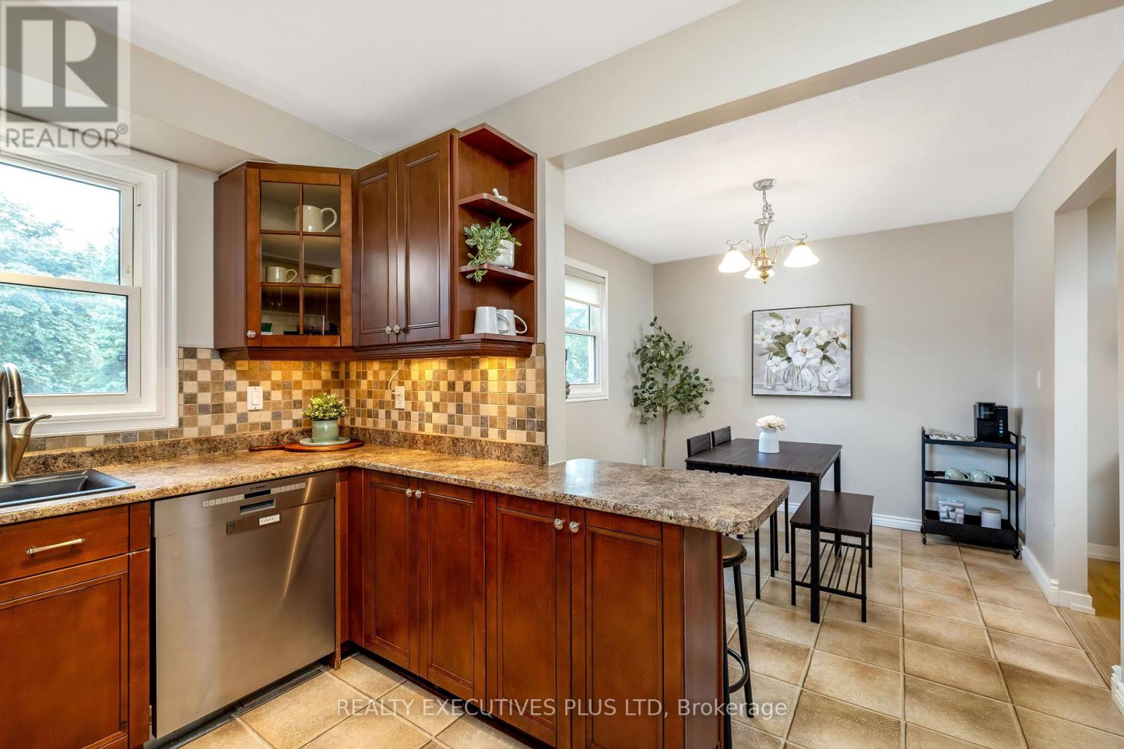 33 - 5878 Montevideo Road, Mississauga, Ontario  L5N 2V5 - Photo 4 - W13492264