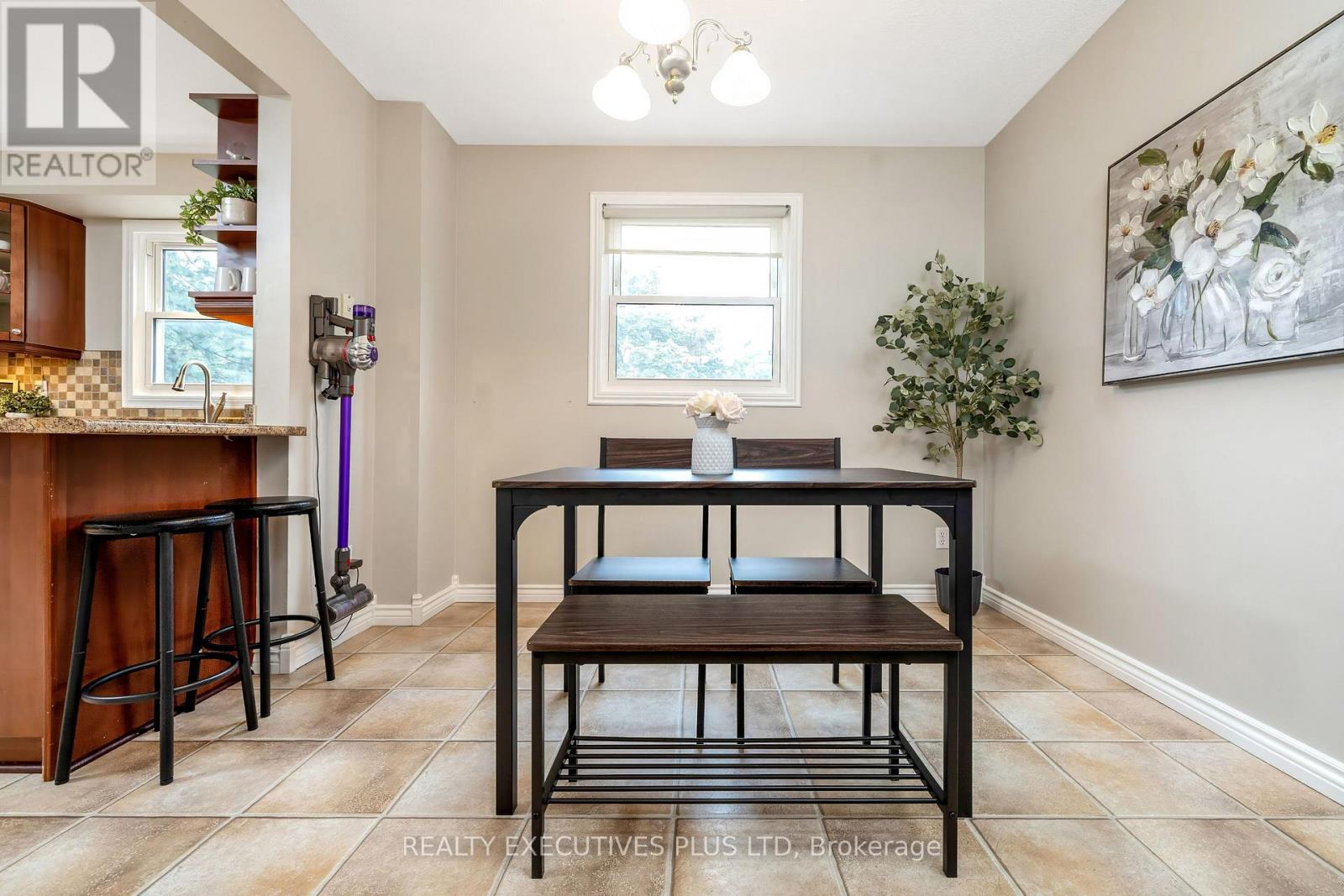33 - 5878 Montevideo Road, Mississauga, Ontario  L5N 2V5 - Photo 6 - W13492264