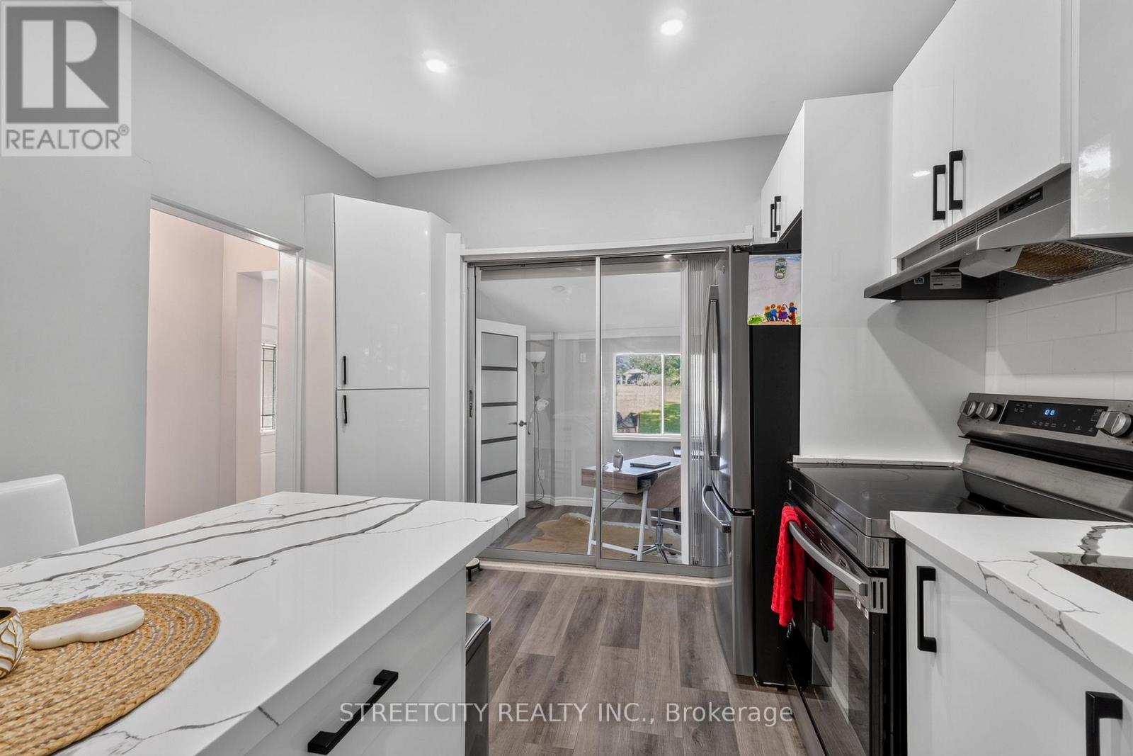 77 Pearl Street E, St. Thomas, Ontario  N5P 2P6 - Photo 11 - X13511154