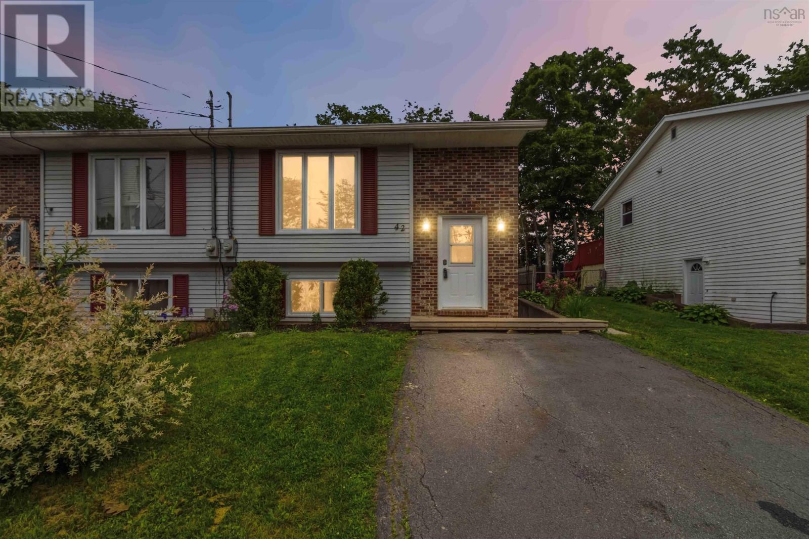 42 Sunnyvale Court, Sackville, Nova Scotia  B4E 2G6 - Photo 1 - 202616192