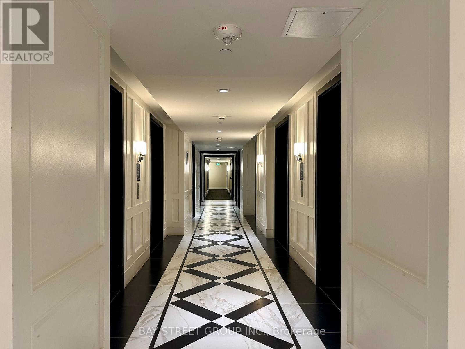 821 - 955 Bay Street, Toronto, Ontario  M5S 0C6 - Photo 2 - C13509976