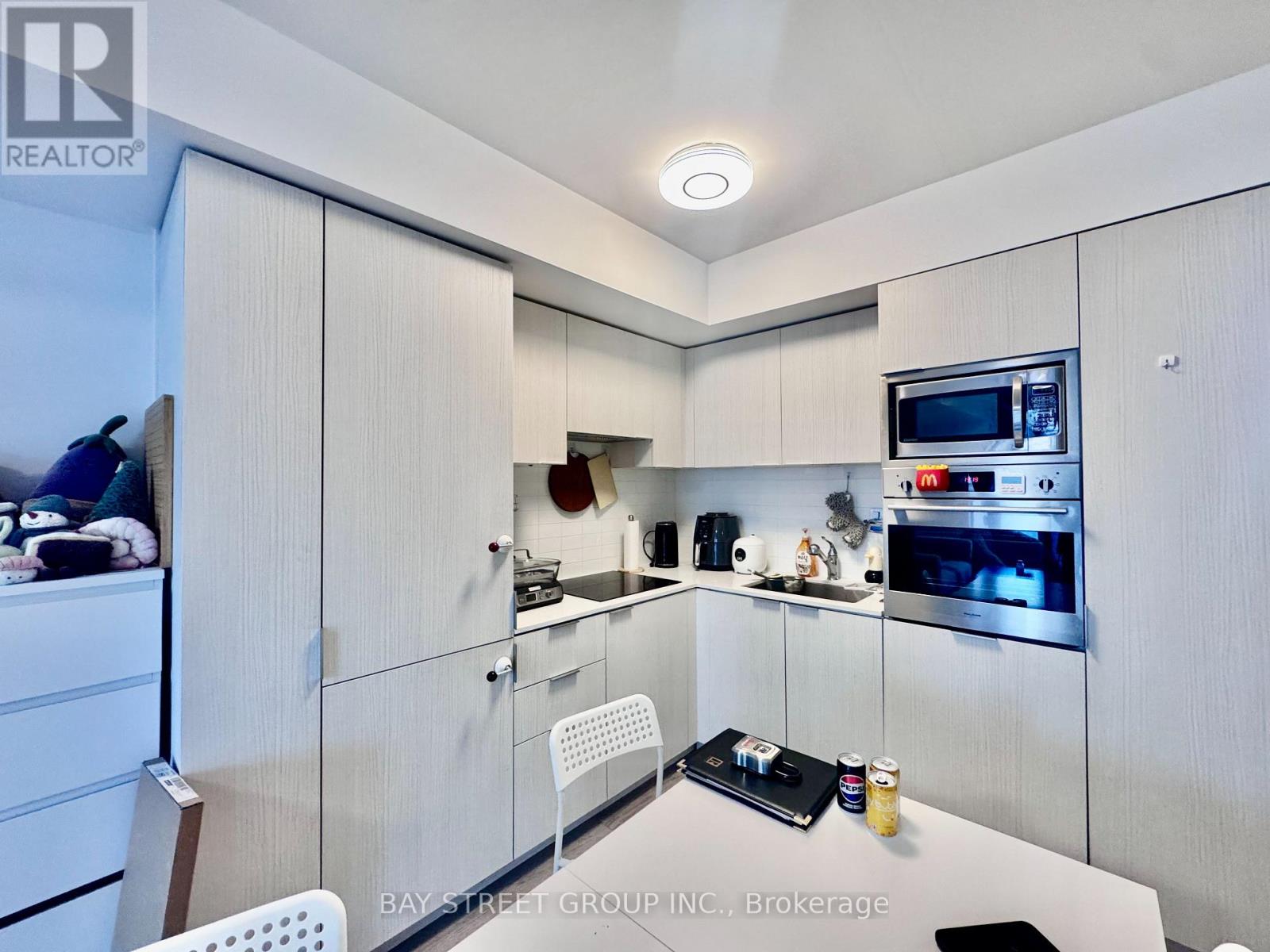 2103 - 11 Wellesley Street W, Toronto, Ontario M4Y 0G4 - Photo 13 - C13510002