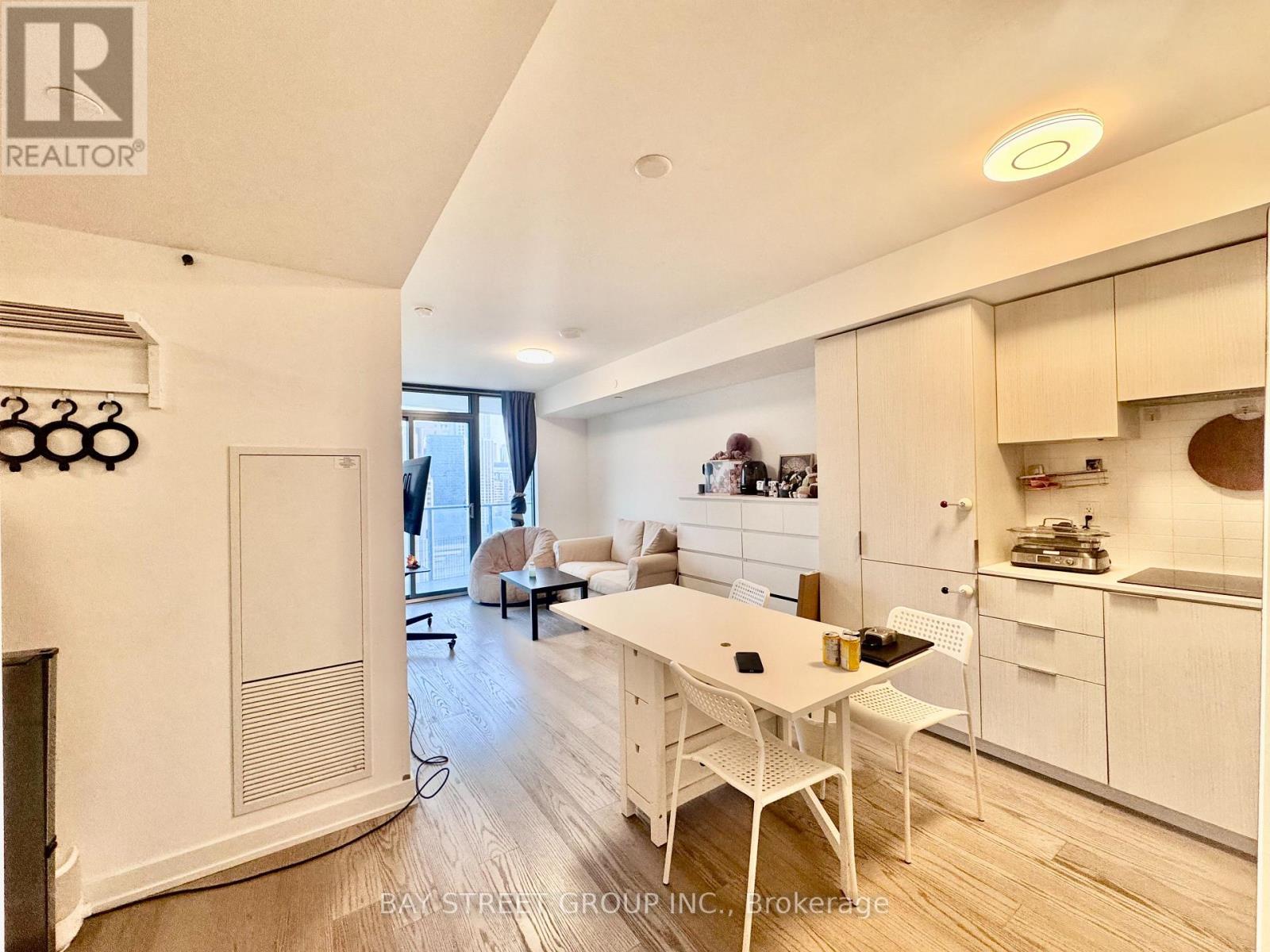 2103 - 11 Wellesley Street W, Toronto, Ontario M4Y 0G4 - Photo 15 - C13510002