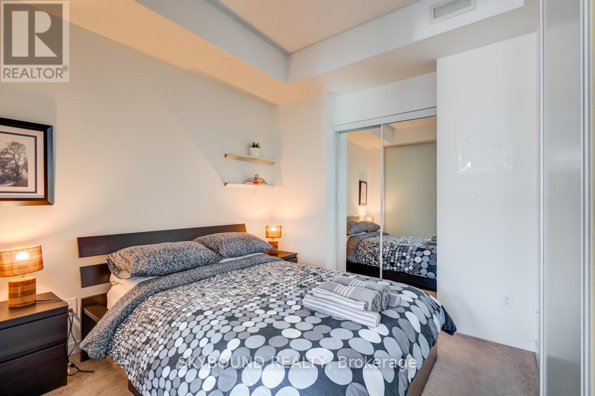 2709 - 55 Bremner Boulevard, Toronto, Ontario  M5J 0A6 - Photo 11 - C13511148