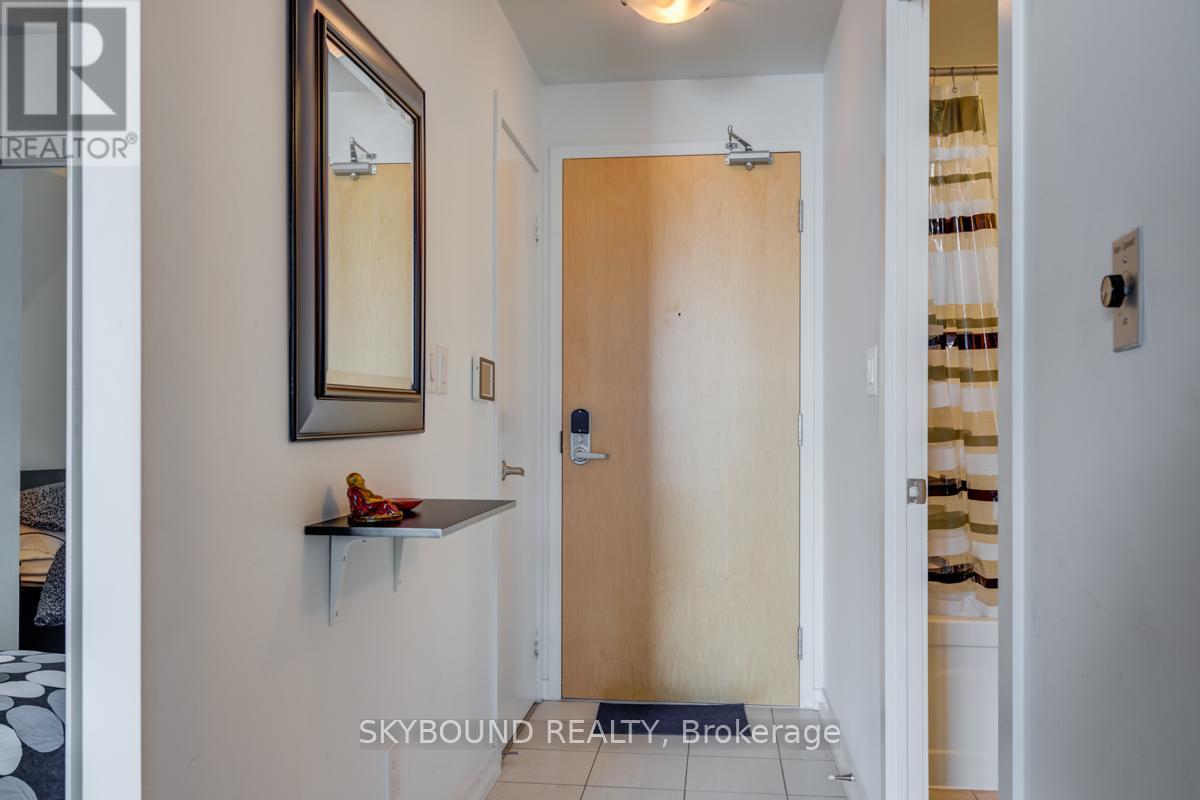 2709 - 55 Bremner Boulevard, Toronto, Ontario  M5J 0A6 - Photo 2 - C13511148