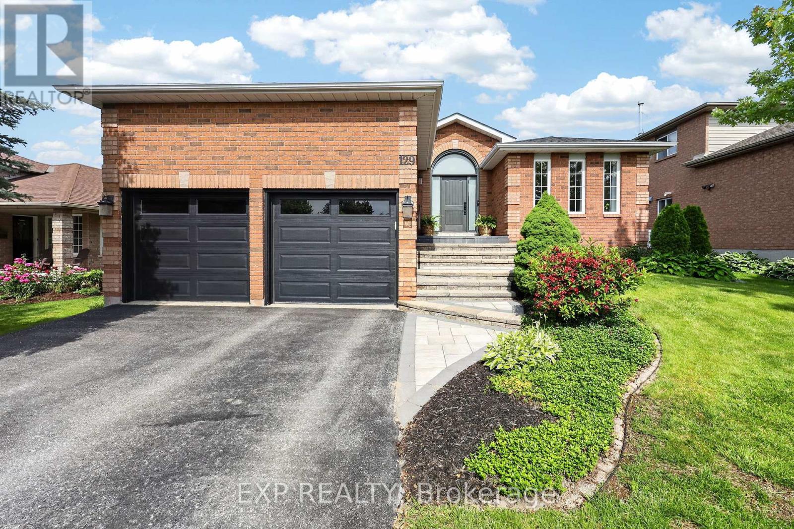 129 Golden Meadow Road, Barrie (Bayshore), Ontario  L4N 8K3 - Photo 2 - S13511172