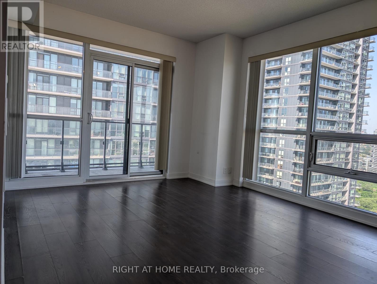 3204 - 2200 Lake Shore Boulevard W, Toronto, Ontario  M8V 1A4 - Photo 2 - W13509992