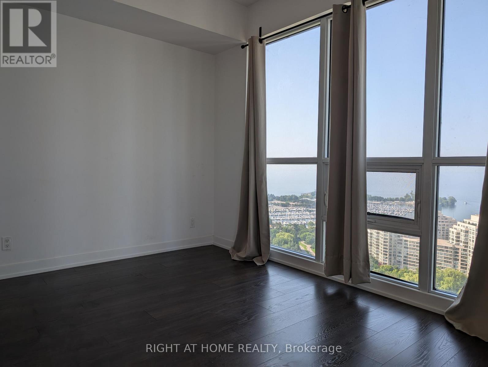 3204 - 2200 Lake Shore Boulevard W, Toronto, Ontario  M8V 1A4 - Photo 4 - W13509992