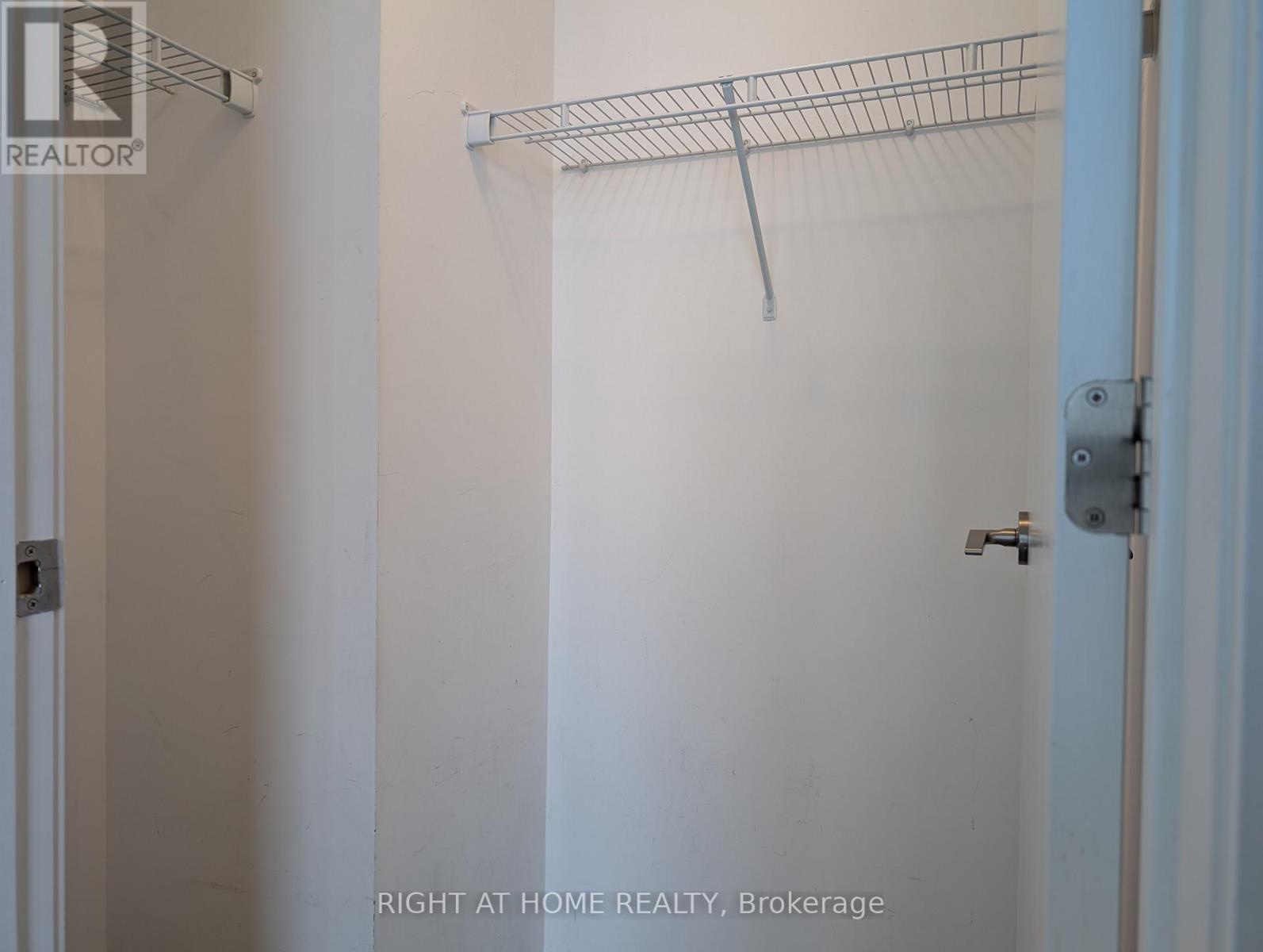3204 - 2200 Lake Shore Boulevard W, Toronto, Ontario  M8V 1A4 - Photo 6 - W13509992