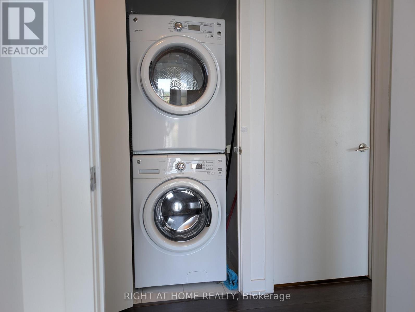 3204 - 2200 Lake Shore Boulevard W, Toronto, Ontario  M8V 1A4 - Photo 9 - W13509992