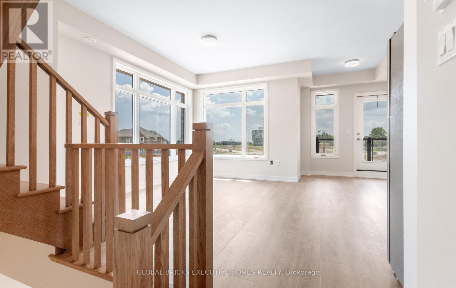 #1 - 3095 Robert Lamb Boulevard, Oakville, Ontario L6H 8B7 - Photo 11 - W13510014