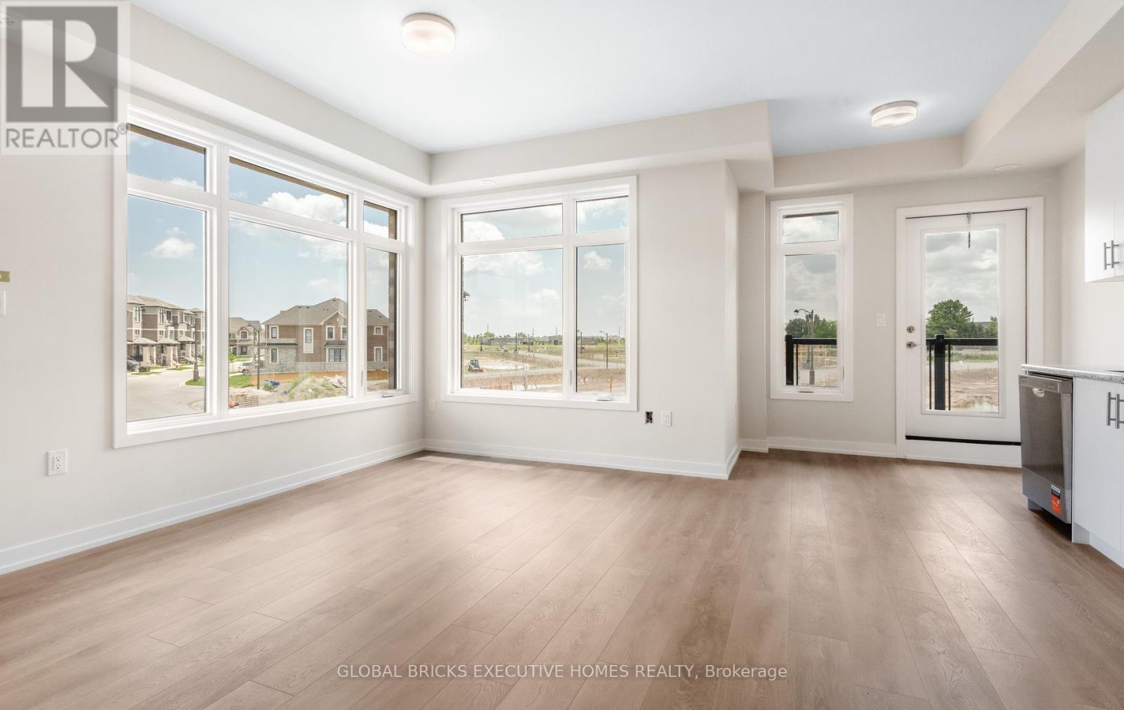 #1 - 3095 Robert Lamb Boulevard, Oakville, Ontario L6H 8B7 - Photo 12 - W13510014