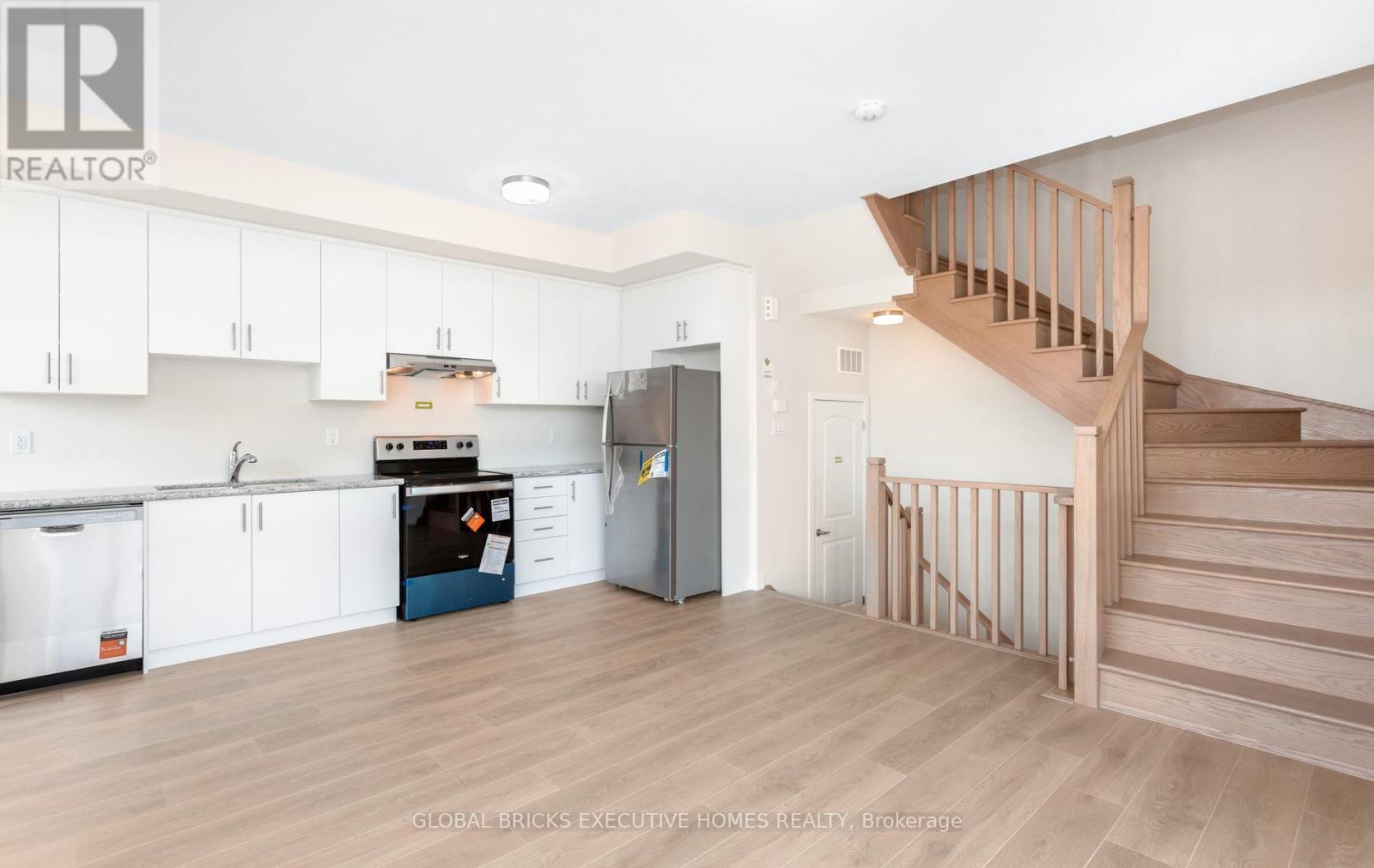 #1 - 3095 Robert Lamb Boulevard, Oakville, Ontario L6H 8B7 - Photo 15 - W13510014