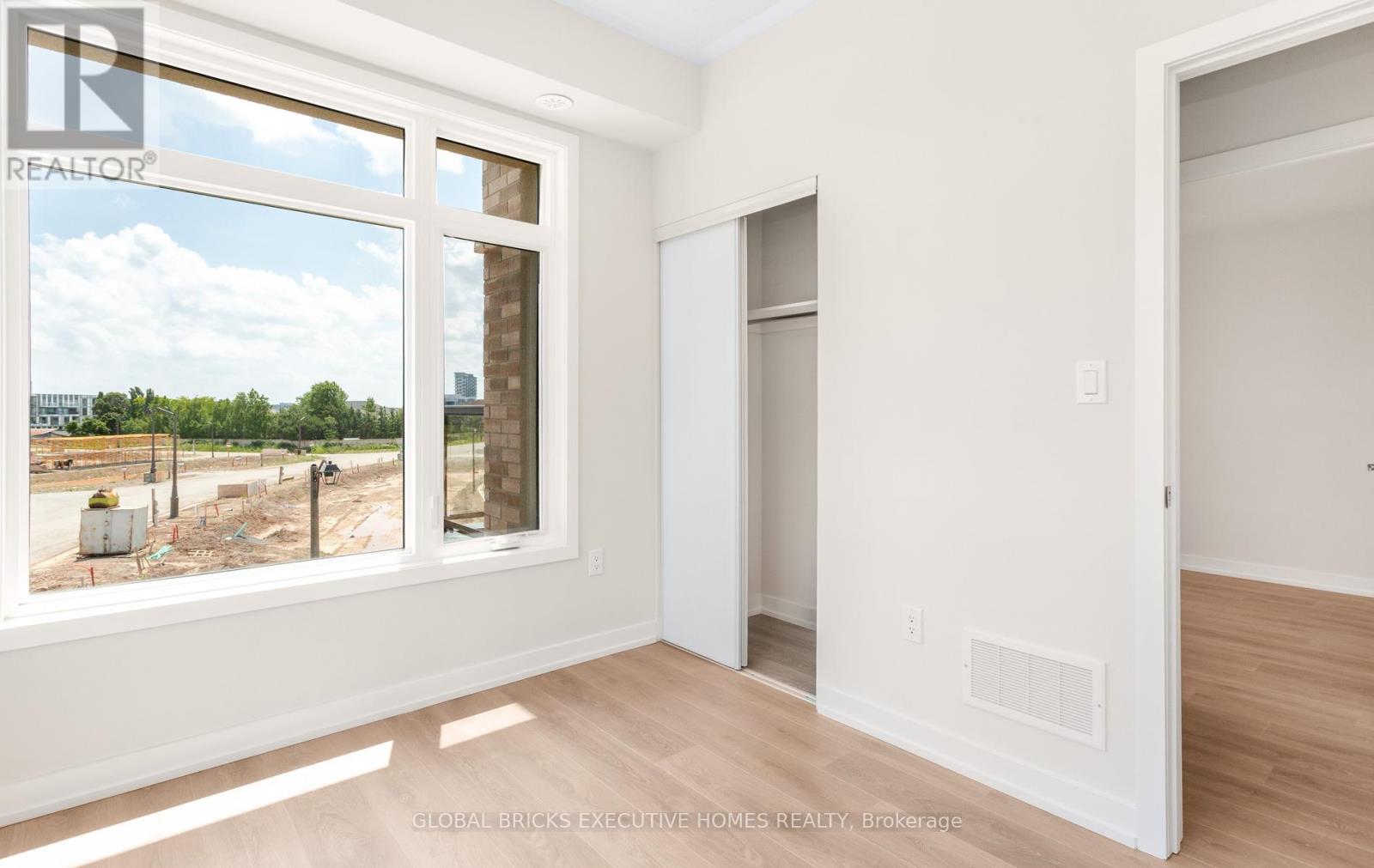 #1 - 3095 Robert Lamb Boulevard, Oakville, Ontario L6H 8B7 - Photo 21 - W13510014