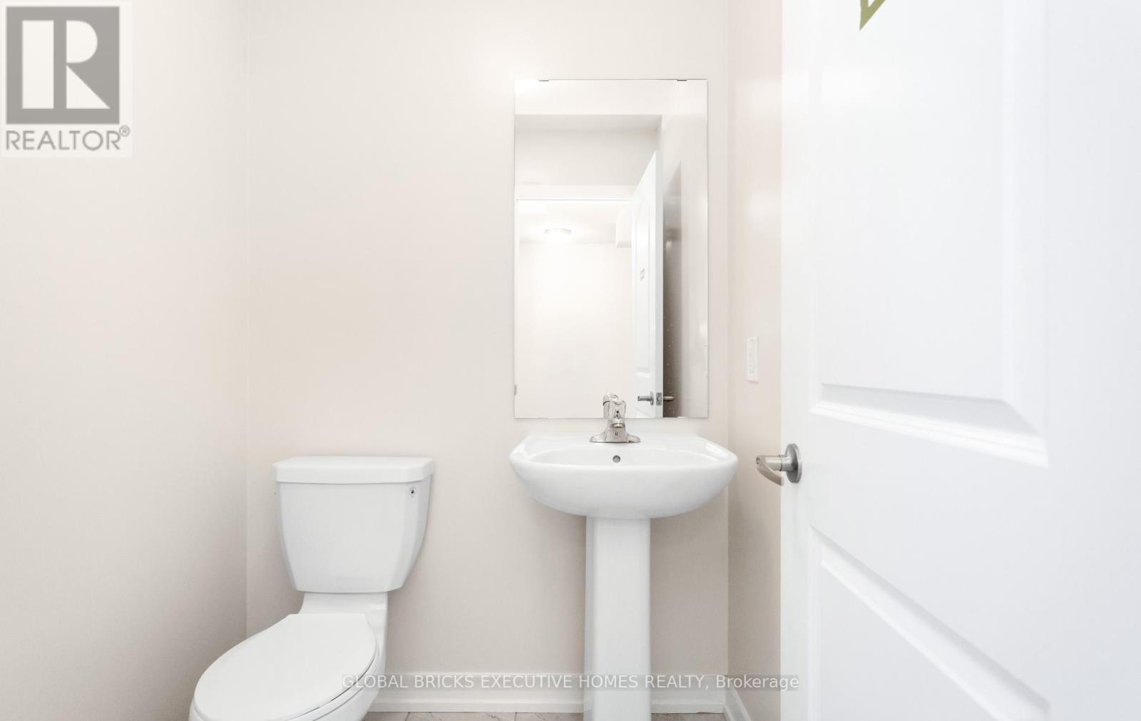 #1 - 3095 Robert Lamb Boulevard, Oakville, Ontario L6H 8B7 - Photo 8 - W13510014