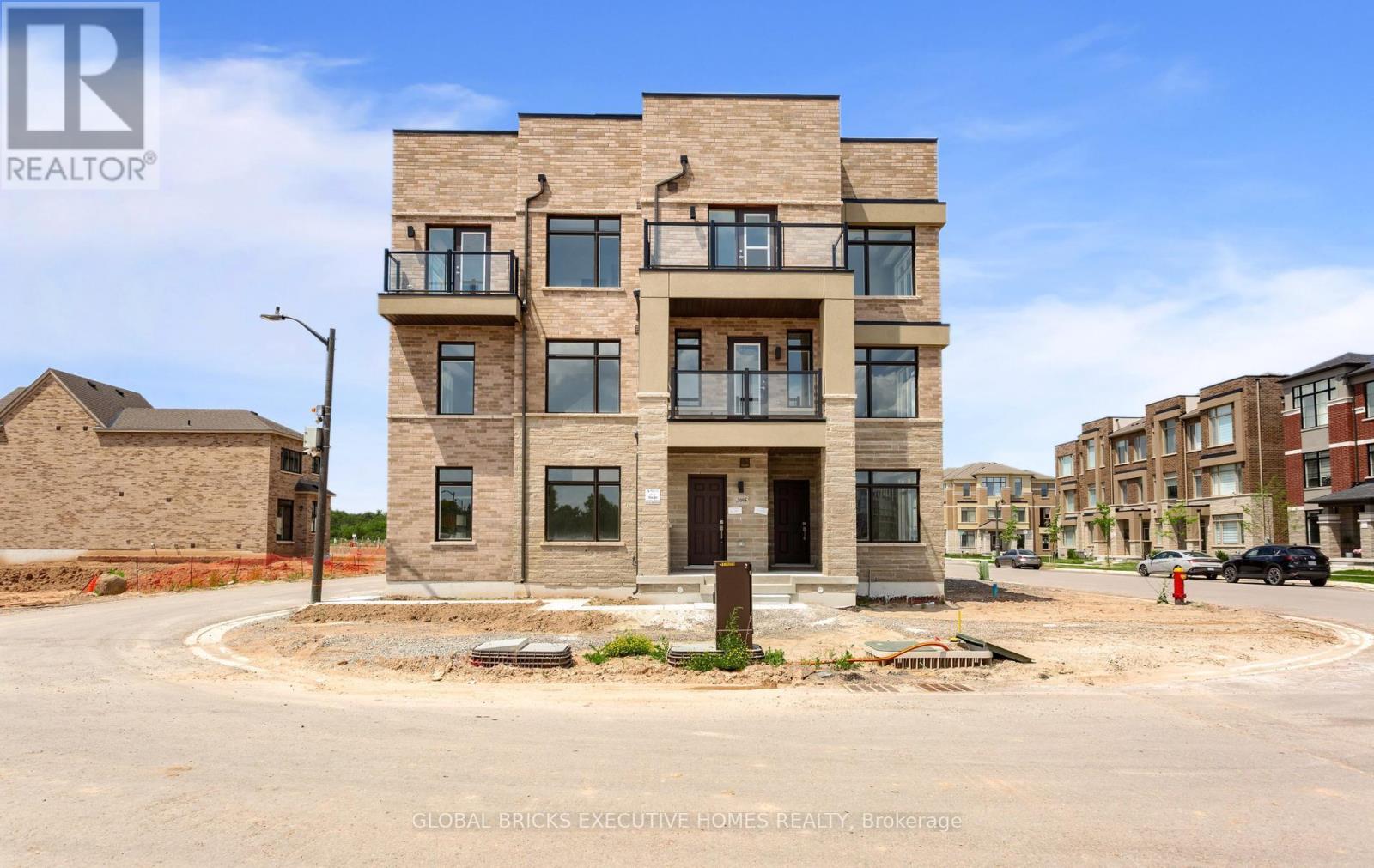 #2 - 3095 Robert Lamb Boulevard, Oakville, Ontario  L6H 8B7 - Photo 2 - W13510016