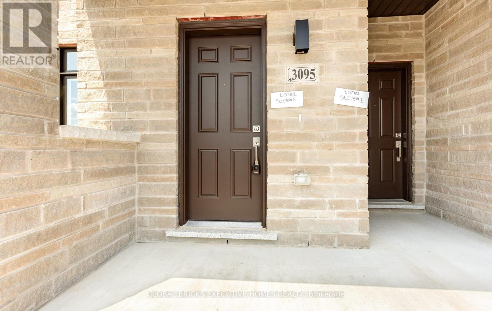 #2 - 3095 Robert Lamb Boulevard, Oakville, Ontario  L6H 8B7 - Photo 4 - W13510016