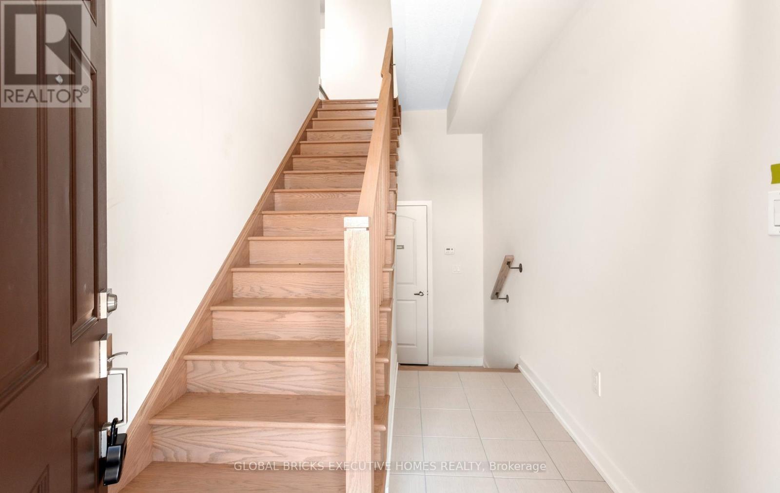 #2 - 3095 Robert Lamb Boulevard, Oakville, Ontario  L6H 8B7 - Photo 5 - W13510016