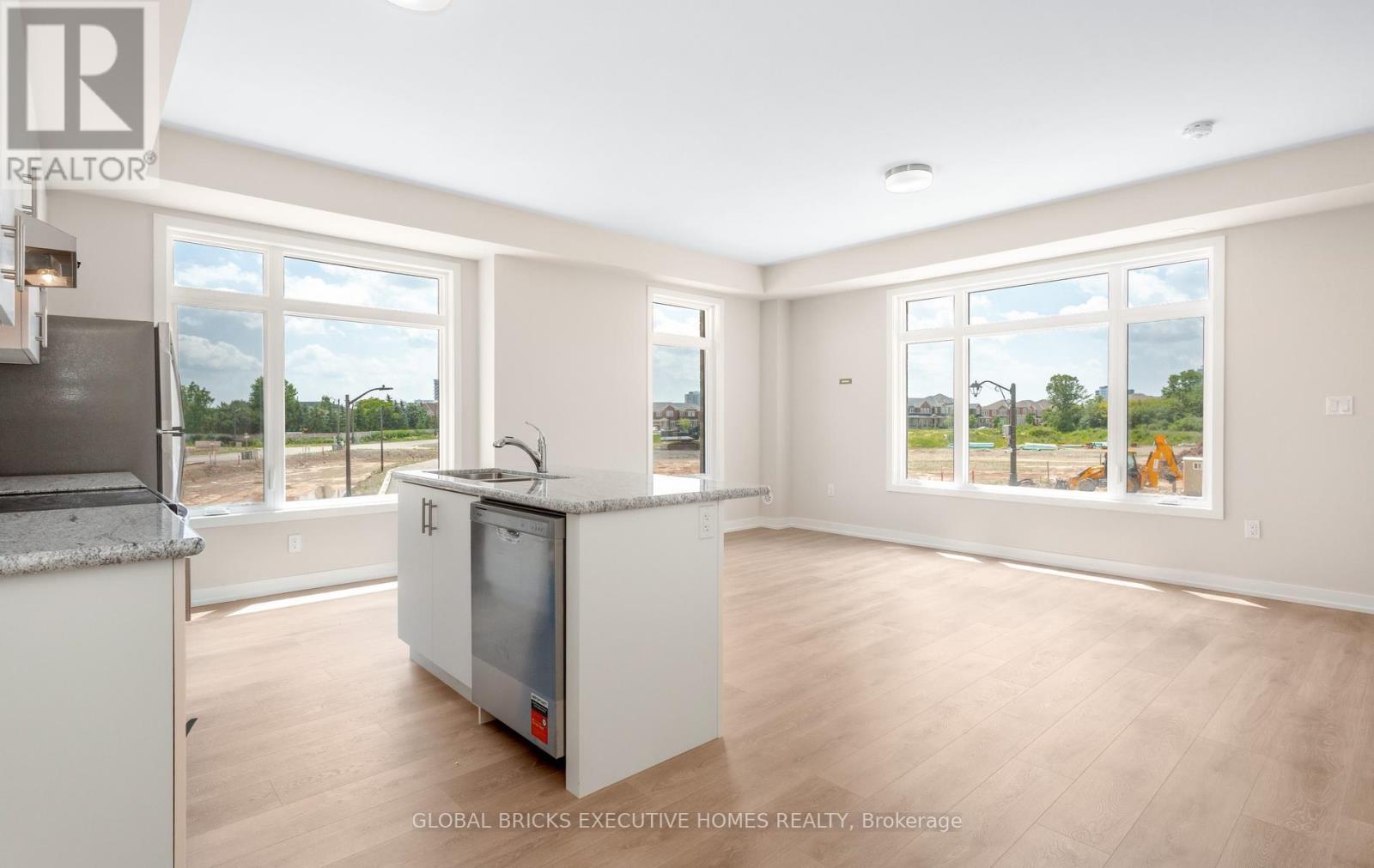#2 - 3095 Robert Lamb Boulevard, Oakville, Ontario  L6H 8B7 - Photo 7 - W13510016