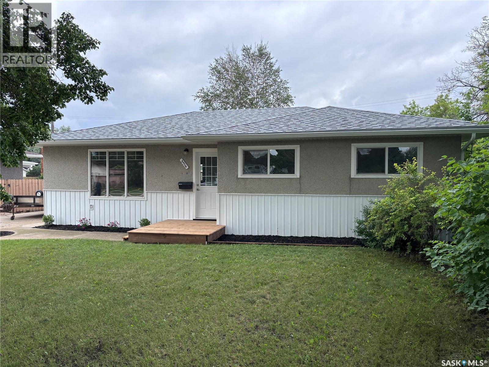 2516 Tomlinson Crescent, Saskatoon, Saskatchewan  S7L 3N2 - Photo 1 - SK041144