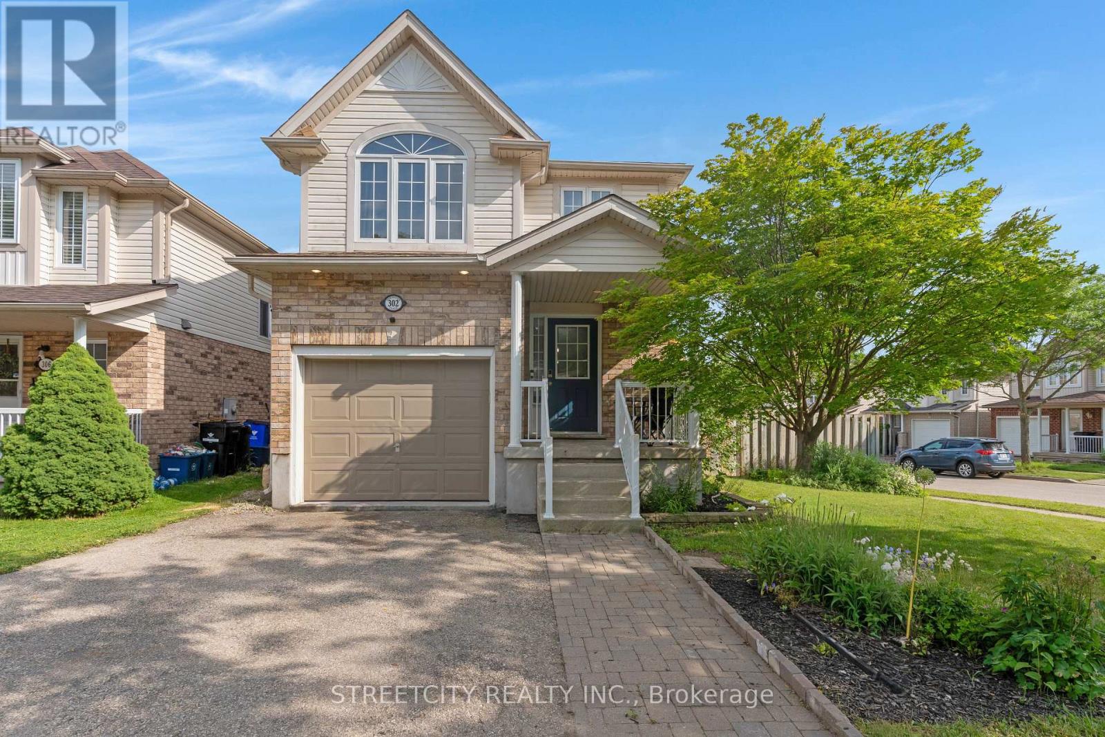 302 OPRINGTON PLACE, Kitchener, Ontario