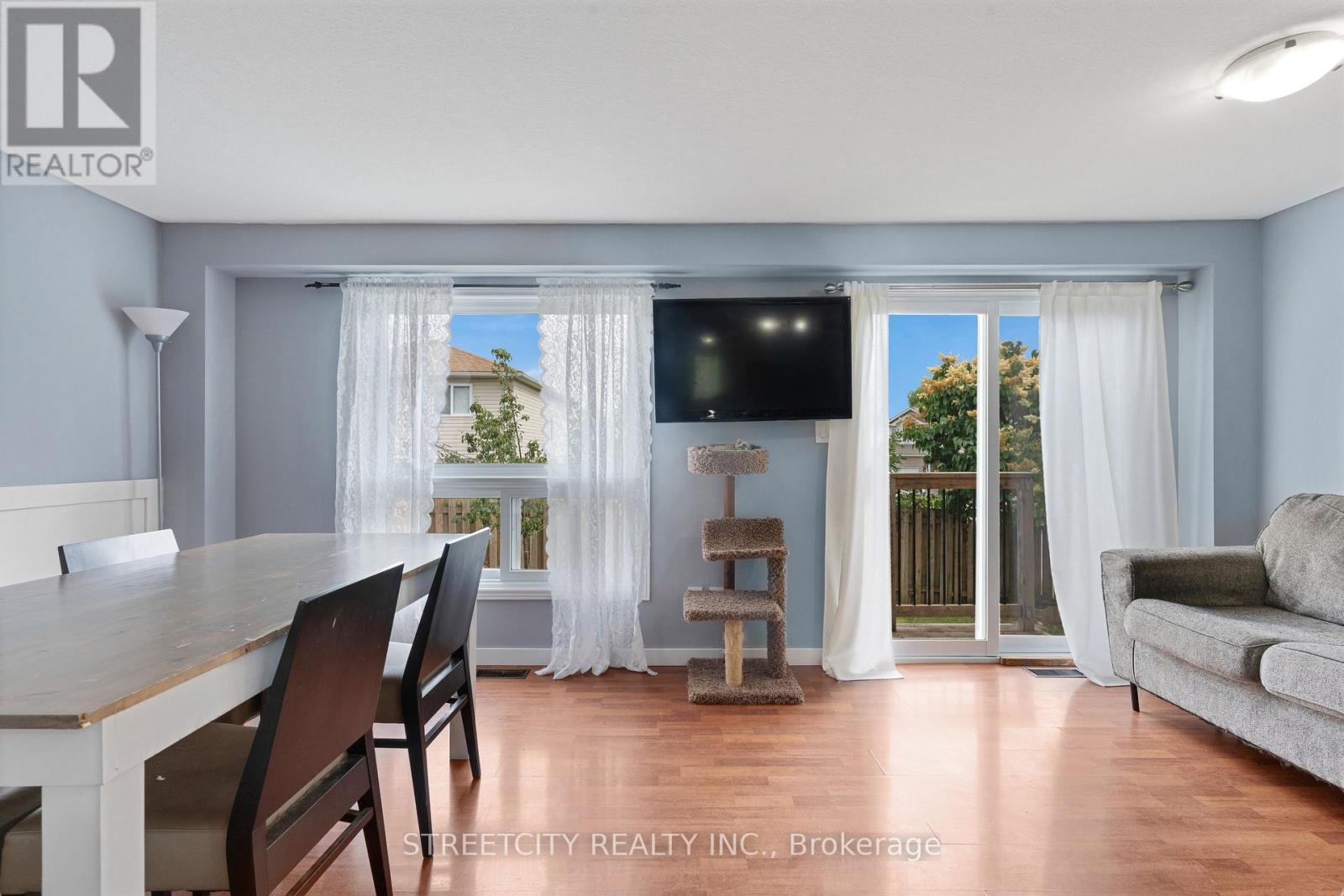 302 Oprington Place, Kitchener, Ontario  N2N 3P3 - Photo 13 - X13510020