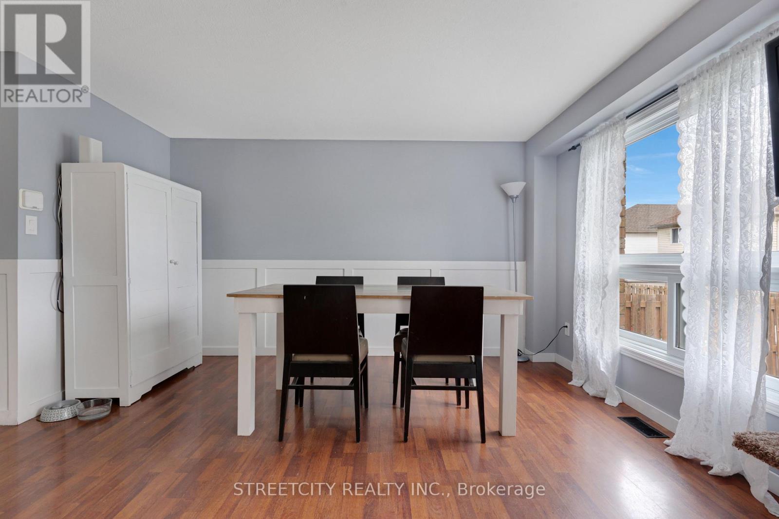 302 Oprington Place, Kitchener, Ontario  N2N 3P3 - Photo 15 - X13510020