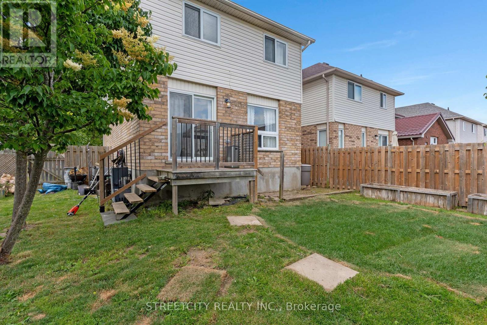 302 Oprington Place, Kitchener, Ontario  N2N 3P3 - Photo 35 - X13510020
