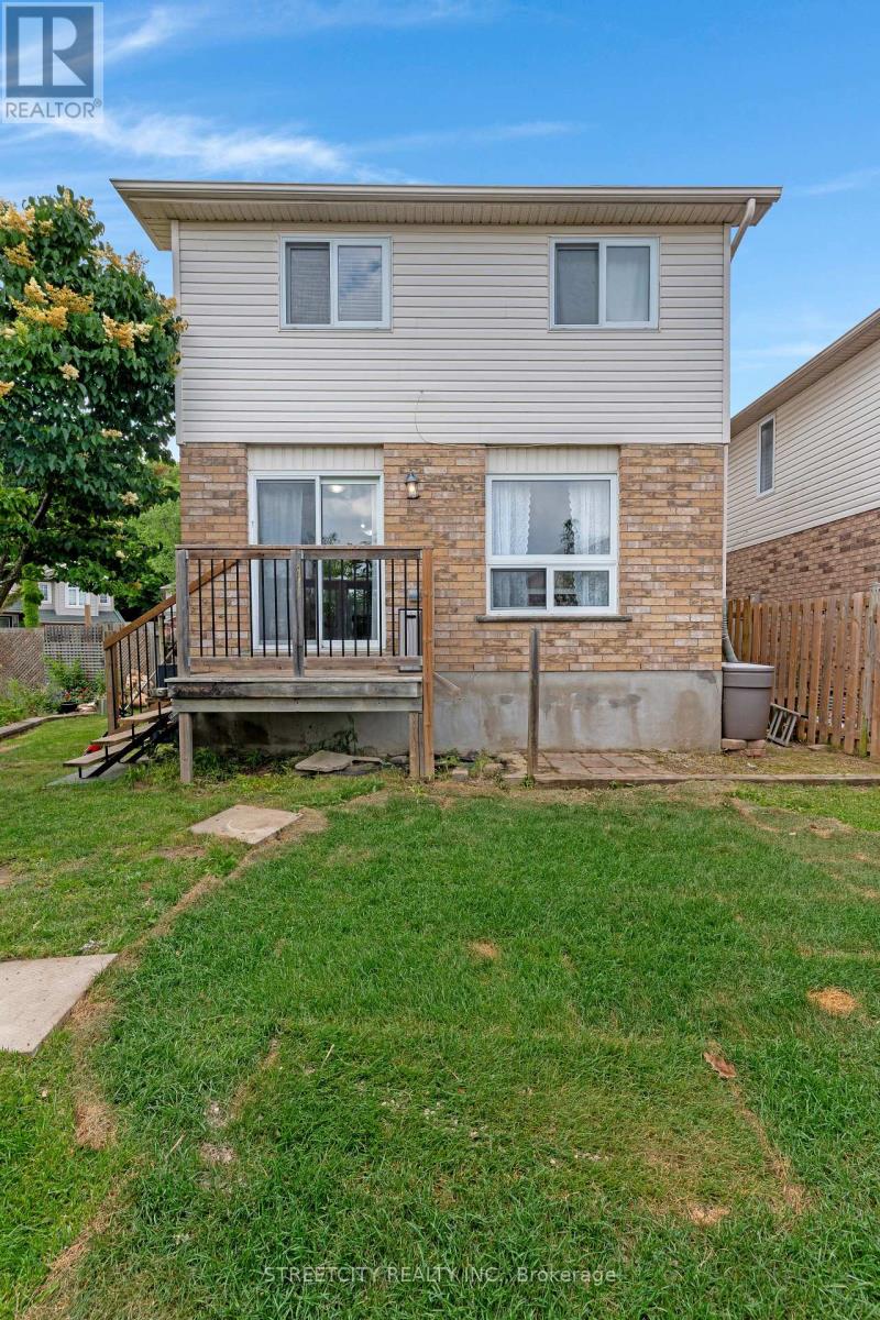 302 Oprington Place, Kitchener, Ontario  N2N 3P3 - Photo 37 - X13510020