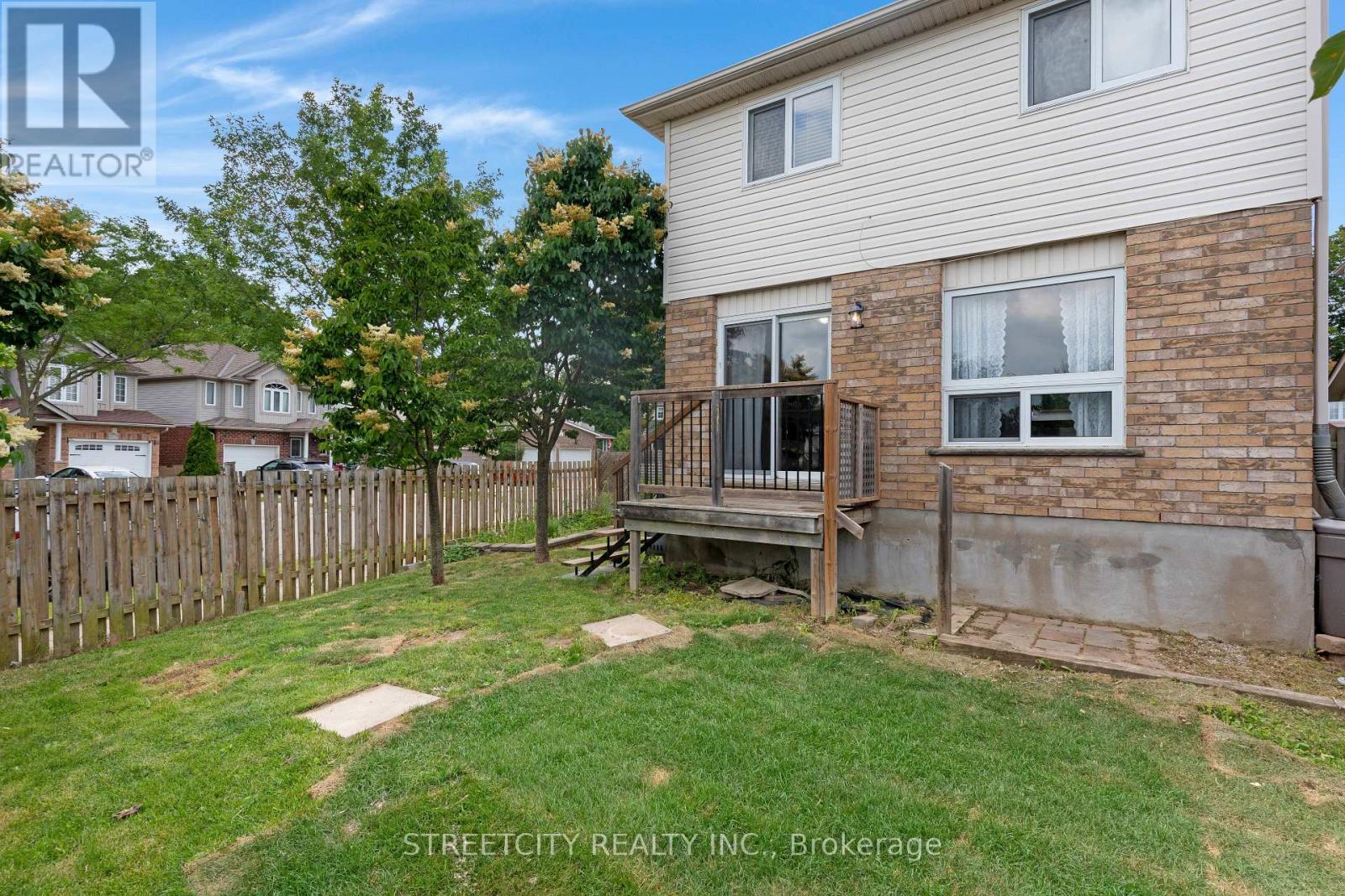 302 Oprington Place, Kitchener, Ontario  N2N 3P3 - Photo 38 - X13510020