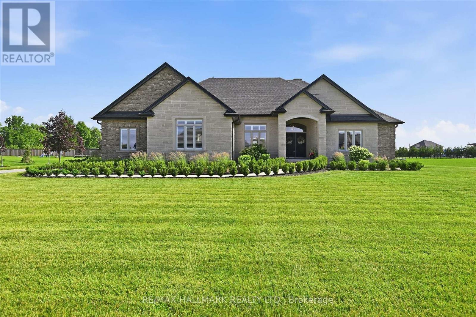 18 KRAMER COURT, Haldimand, Ontario