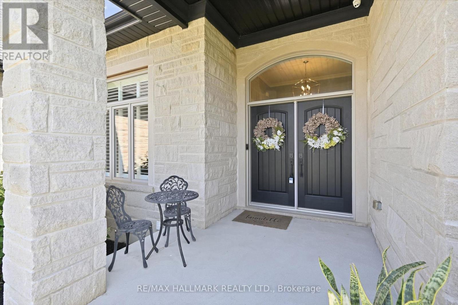 18 Kramer Court, Haldimand, Ontario  N0A 1R0 - Photo 4 - X13511132