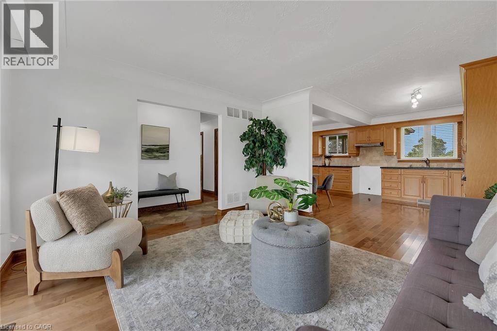 617 Eighth Road E, Stoney Creek, Ontario  L8J 2X4 - Photo 8 - 40818759