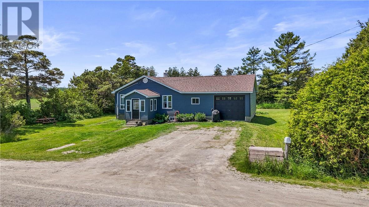 4285 Hwy 551, Providence Bay, Ontario  P0P 1T0 - Photo 2 - 2128954